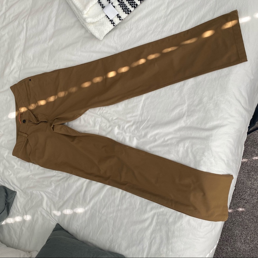 Lululemon ABC pants about size 28